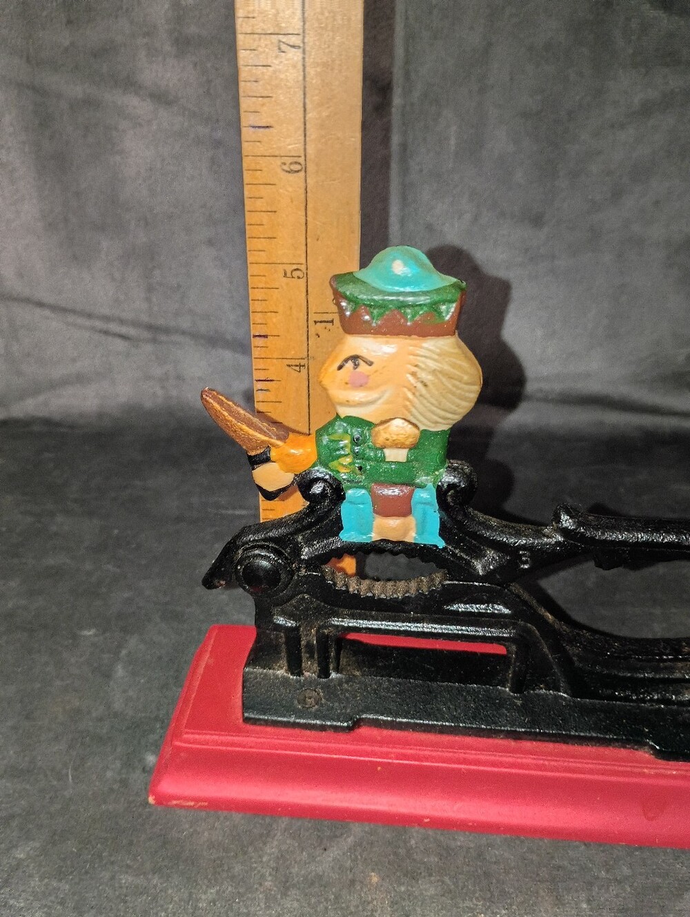 Vintage Cast Iron Paul Revere Nutcracker With Red Wood Base 7x5.5 In EUC - Picture 13 of 13